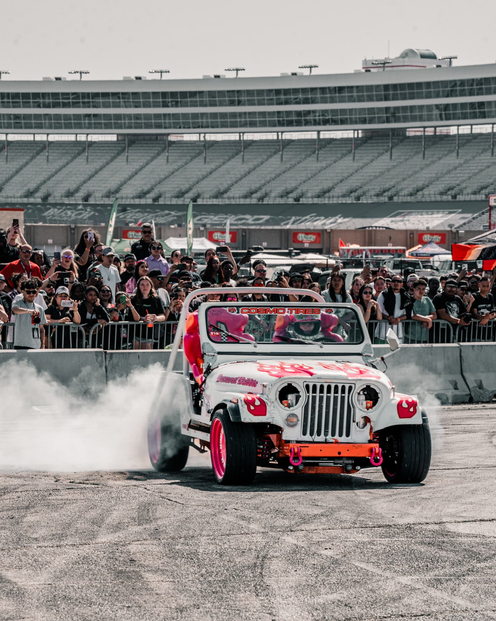 burnout-baddie - Burnout Jeep at Mopar Heavan-08